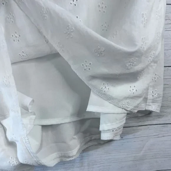 NWT Hollister Ultra High Rise Eyelet Soft Shorts Side Pockets Fully Lined 💗 - Picture 4 of 7